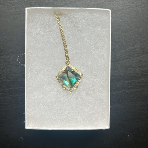 Kendra Scott Kacey Necklace- Abalone - Picture 6 of 7